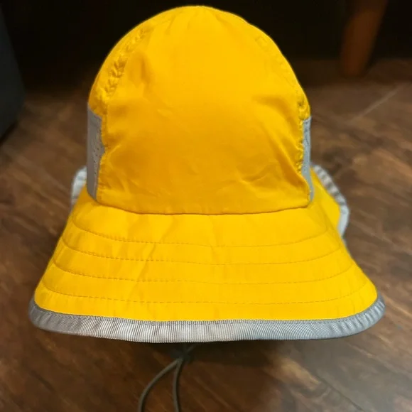 Sundry Vibrant Yellow and Soft Gray kids sun hat euc - Picture 1 of 9